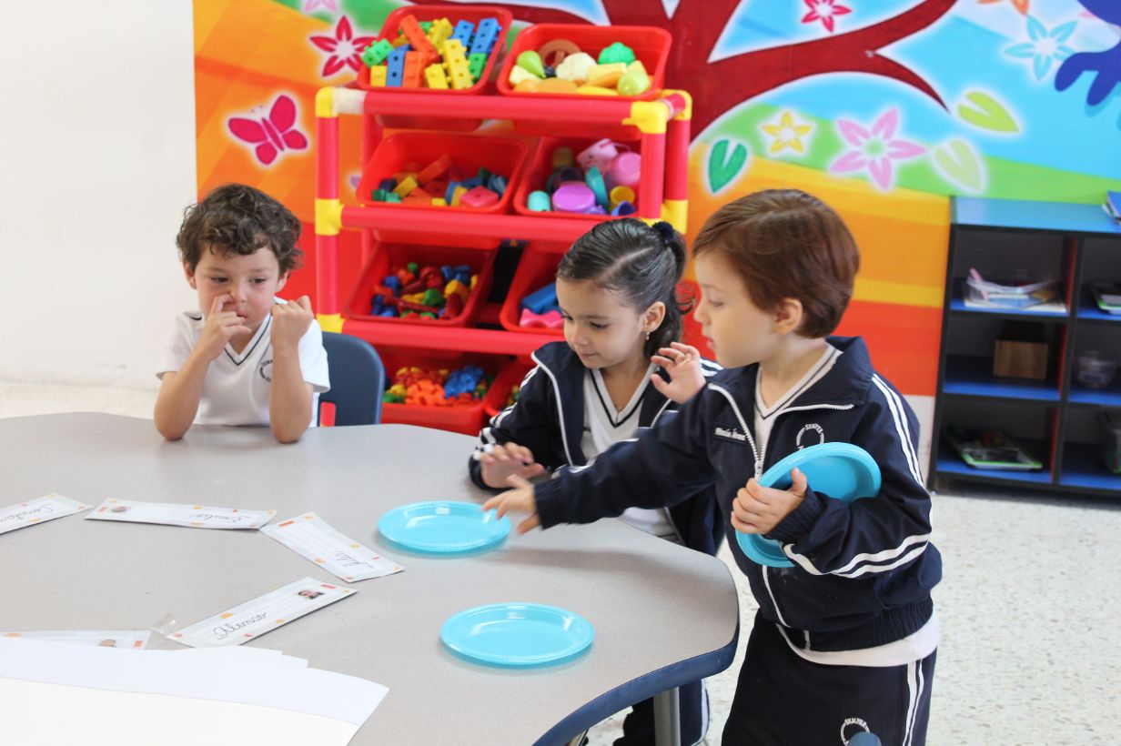 Alumnos de preescolar del Cumbres León en convivencia.